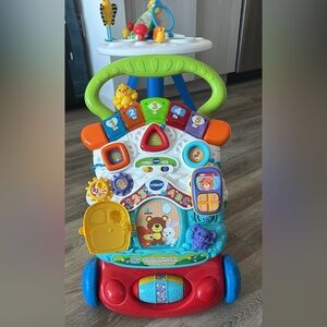 Stroll & Discover Activity Walker -